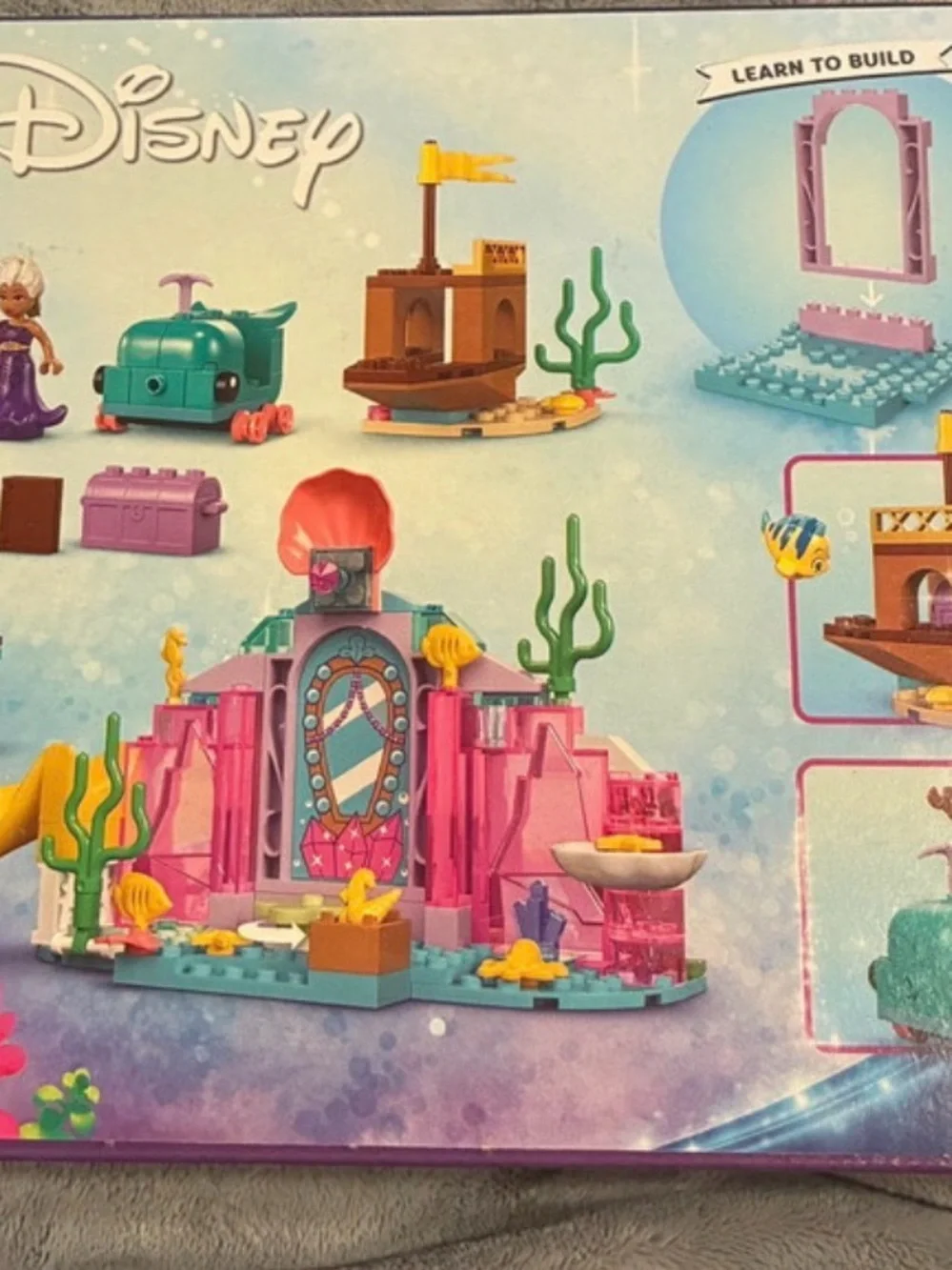 Lego Disney Ariel Underwater Playset in Pink, Teal, Green, Yellow